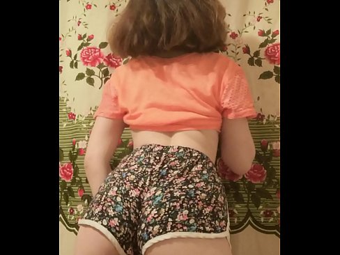 ❤️ Sexy young babe stripping off her shorts on camera Super sex at us ﹏